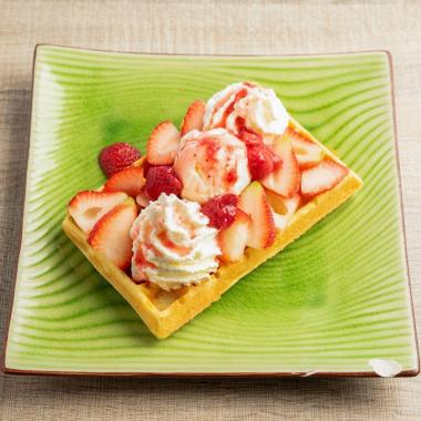 Strawberry & Cream Waffle — Half