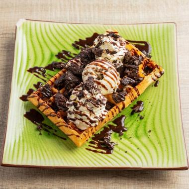 Cookie & Cream Waffle