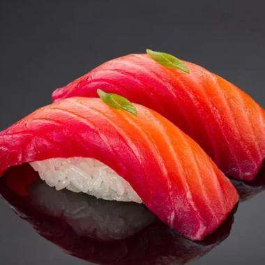 Gravlax Salmon Nigiri