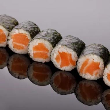 Sake Hosomaki
