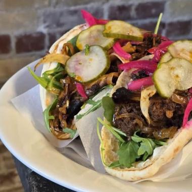Pulled Beef Pita